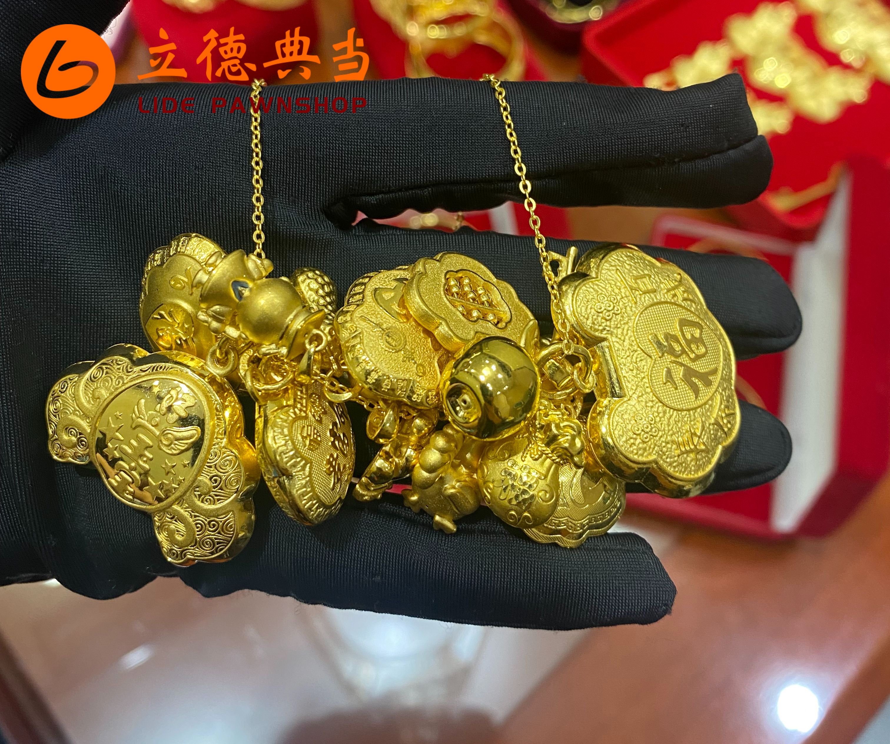 金价暴跌，是机会还是陷阱？想清楚这几点，帮